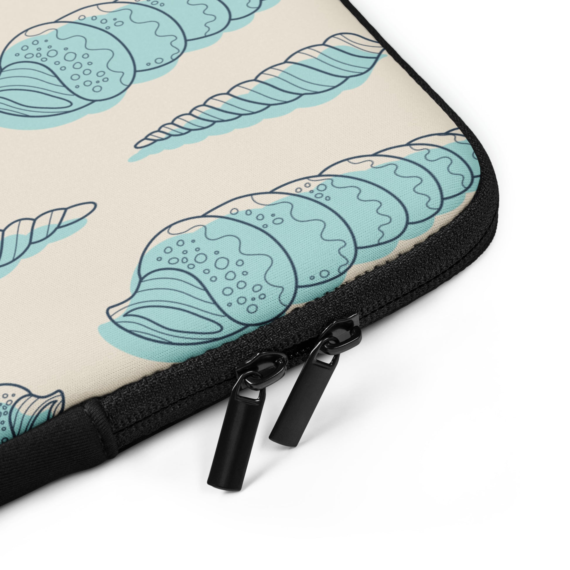 Conch Concerto Laptop Sleeve    Shellarium.