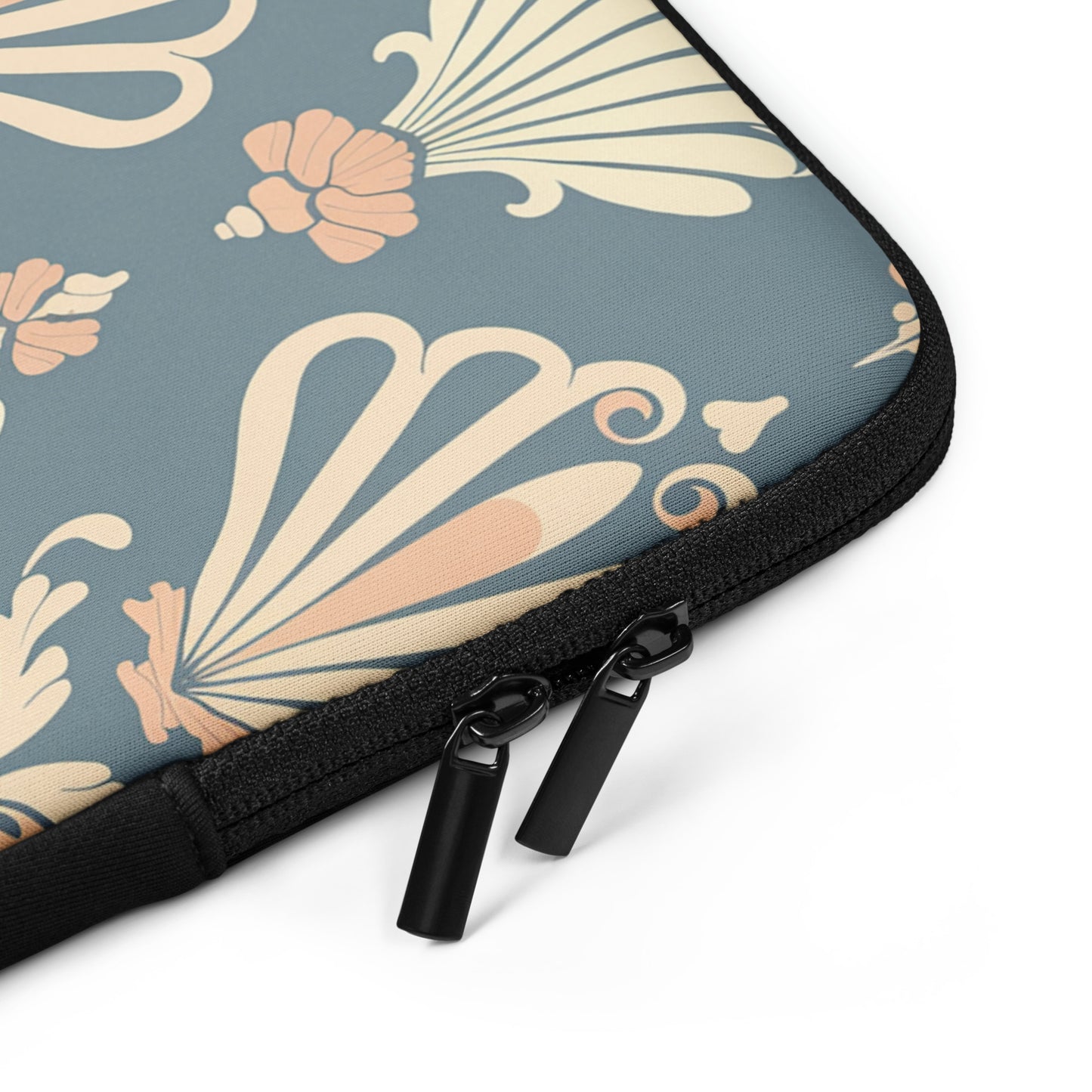 Coastal Classic Laptop Sleeve    Shellarium.